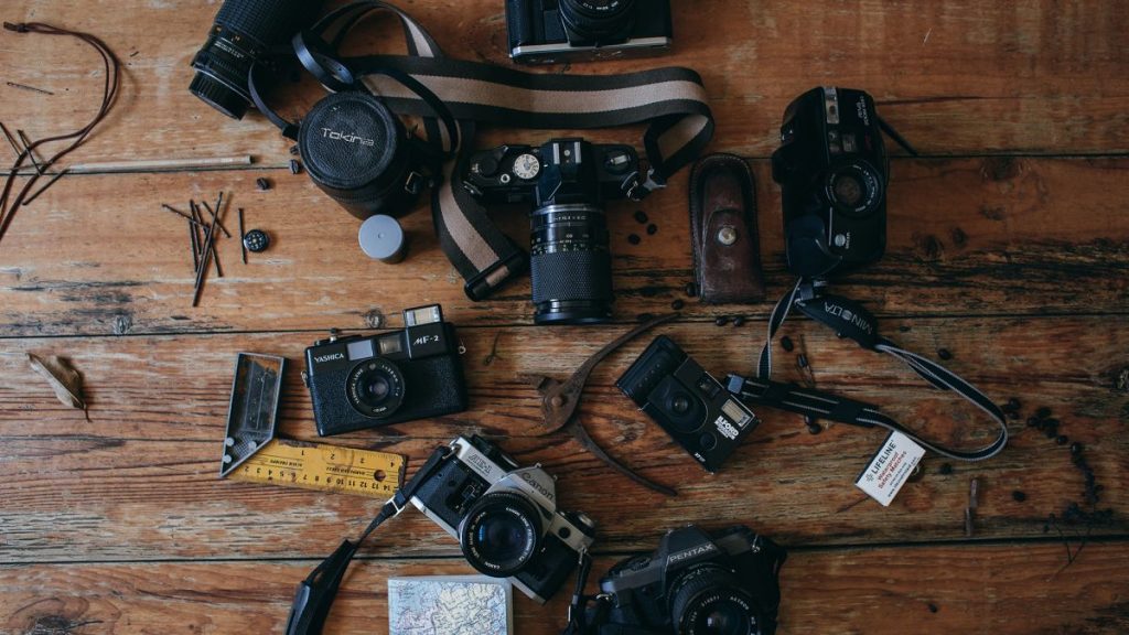 HOW TO START YOUR CAREER AS A PHOTOGRAPHER